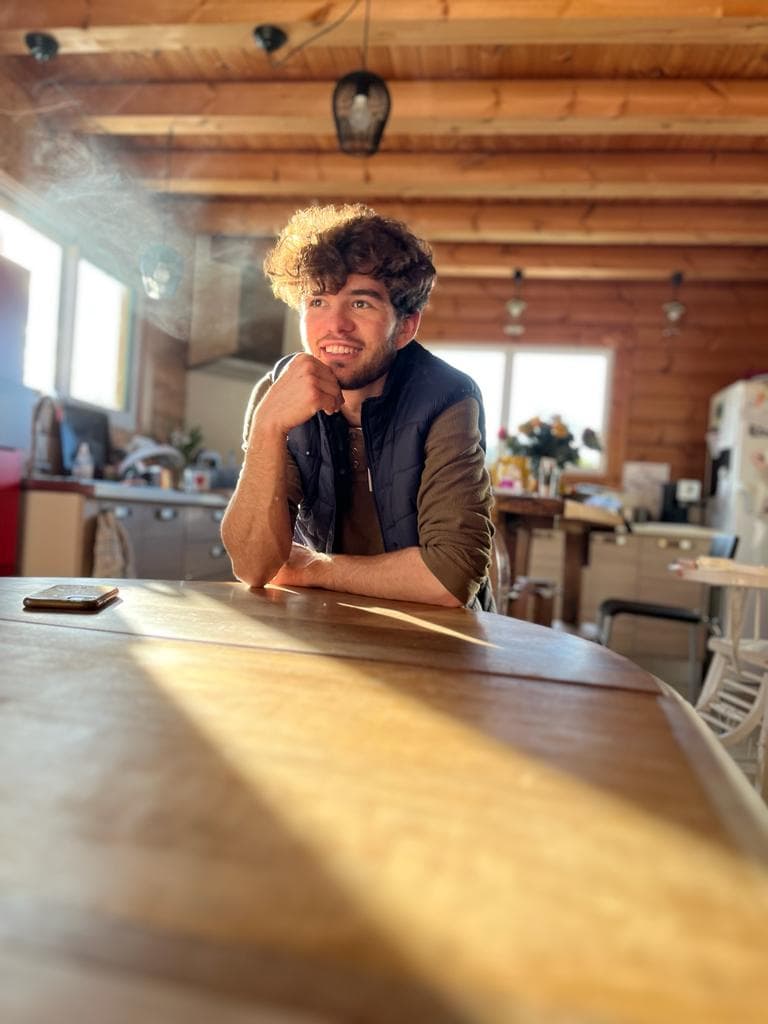 Profil de Islam, 25 ans, Rencontre célibataire à Roveredo GR (Grisons)