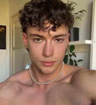 Faustin - Rencontre célibataire à Vignogn Profil de Faustin, 27 ans, Rencontre célibataire à Vignogn (Grisons)