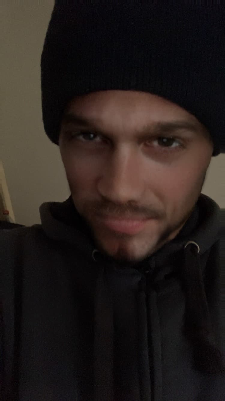 Profil de Islem, 22 ans, Rencontre célibataire à La Cibourg (Neuchâtel)