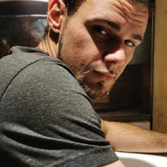 Anthony - Rencontre célibataire à Sarreyer Profil de Anthony, 26 ans, Rencontre célibataire à Sarreyer (Valais)