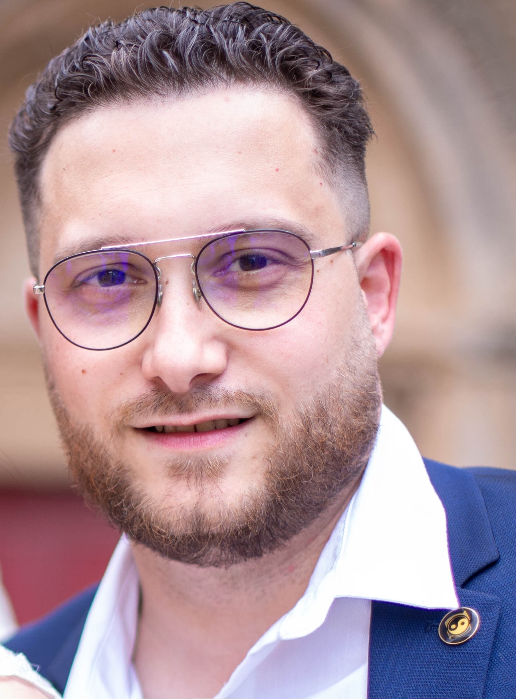 Sevan - Rencontre célibataire à Versam Profil de Sevan, 37 ans, Rencontre célibataire à Versam (Grisons)