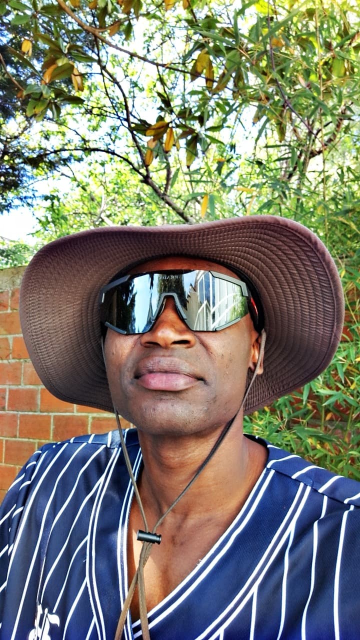 Profil de Malo, 20 ans, Rencontre célibataire à Chapella (Grisons)