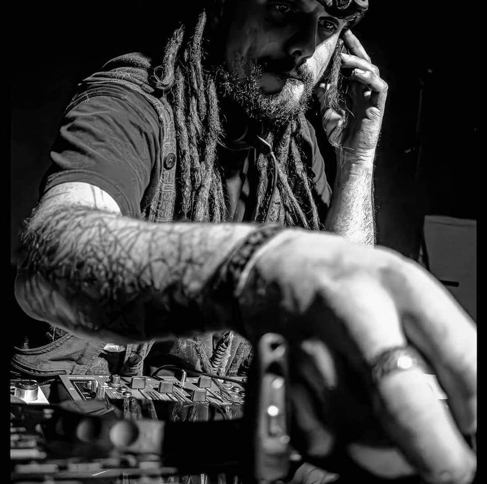 Profil de Eliott, 37 ans, Rencontre célibataire à Castiel (Grisons)