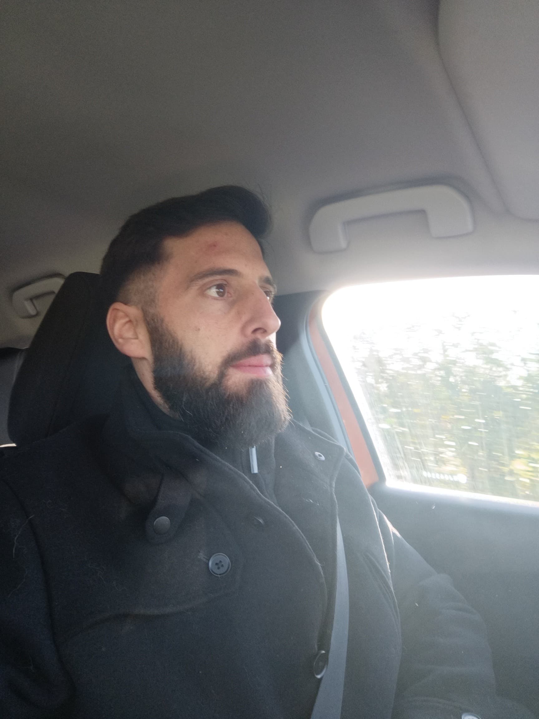 Emmanuel - Rencontre célibataire à Pigniu Profil de Emmanuel, 18 ans, Rencontre célibataire à Pigniu (Grisons)