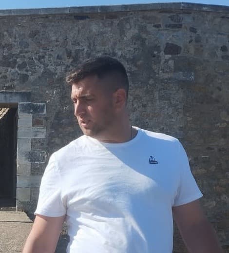 Profil de Ylian, 43 ans, Rencontre célibataire à Rolle (Vaud)