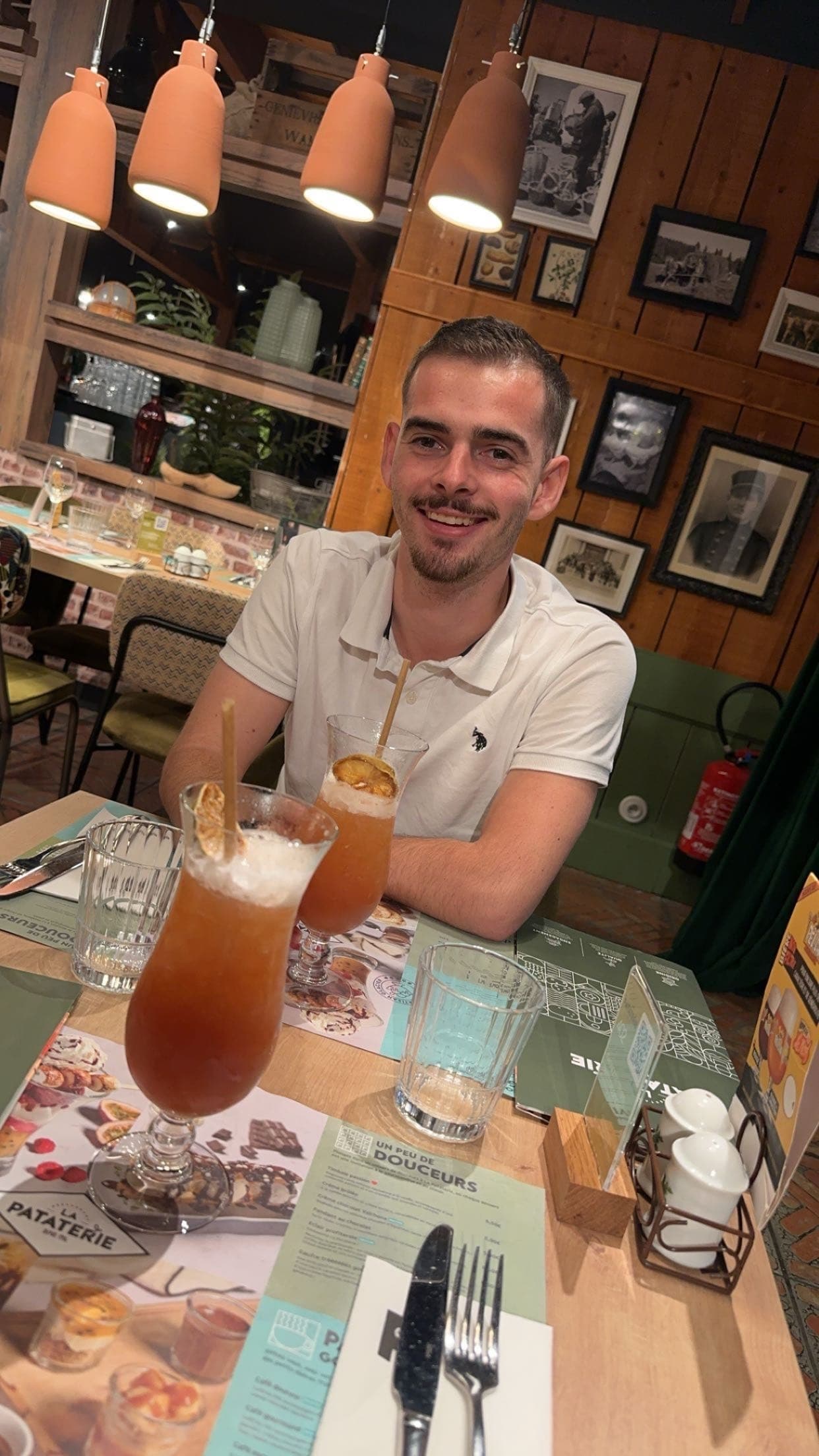 Profil de Ayoub, 21 ans, Rencontre célibataire à Bussigny (Vaud)