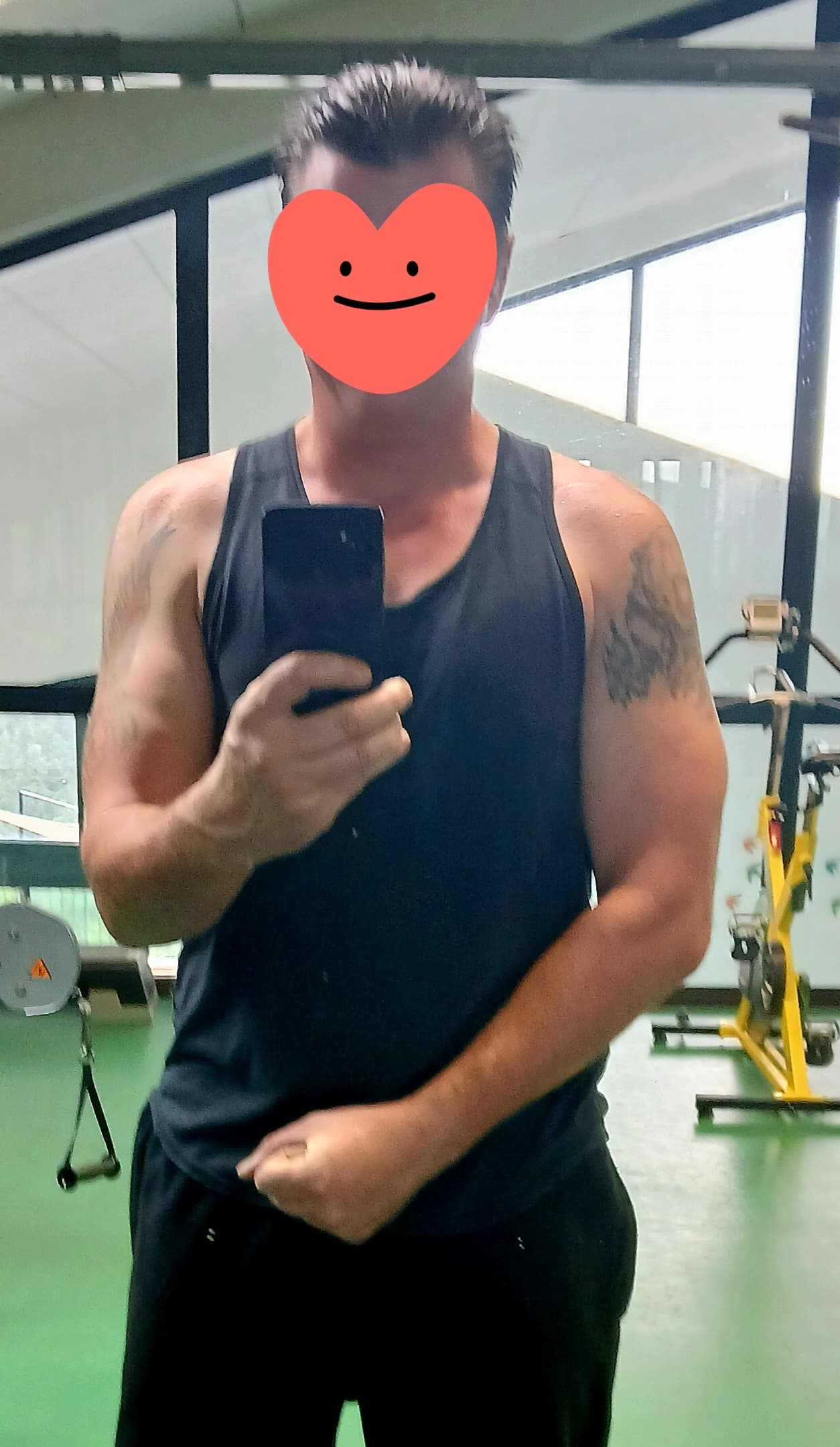 Profil de Yamine, 45 ans, Rencontre célibataire à Grono (Grisons)