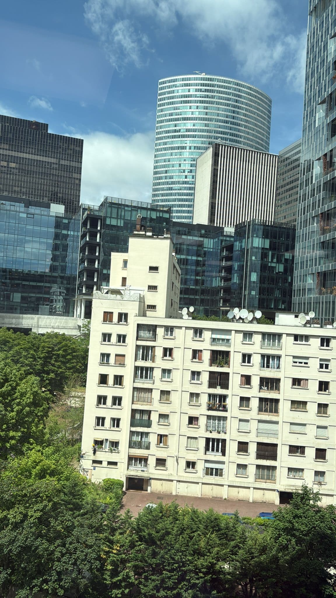 Profil de Enea, 20 ans, Rencontre célibataire à Ebmatingen (Zurich)