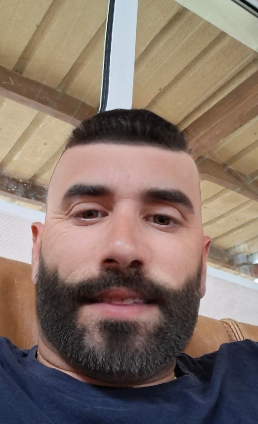 Kayden - Rencontre célibataire à Aran Profil de Kayden, 40 ans, Rencontre célibataire à Aran (Vaud)