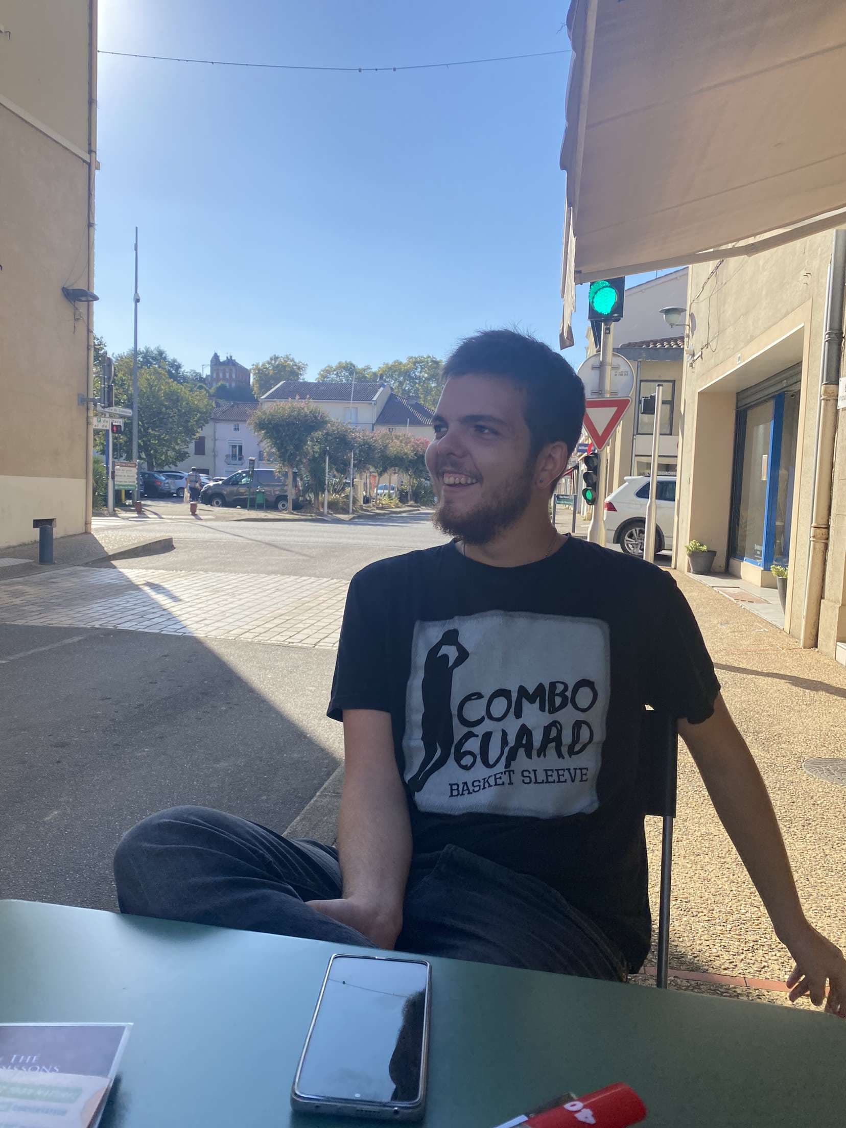 Julien - Rencontre célibataire à Cully Profil de Julien, 24 ans, Rencontre célibataire à Cully (Vaud)