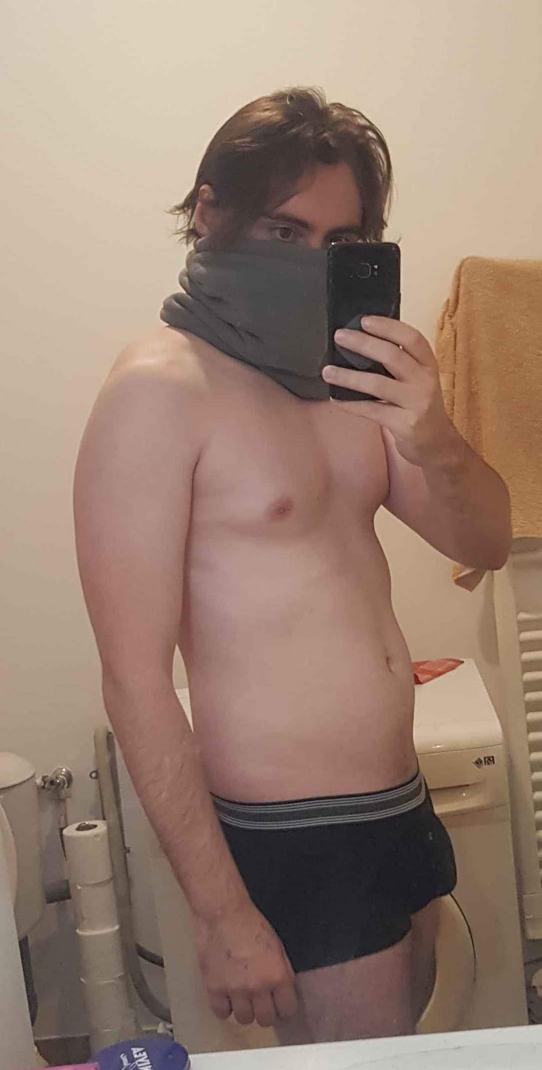 Néo - Rencontre célibataire à Vnà Profil de Néo, 34 ans, Rencontre célibataire à Vnà (Grisons)