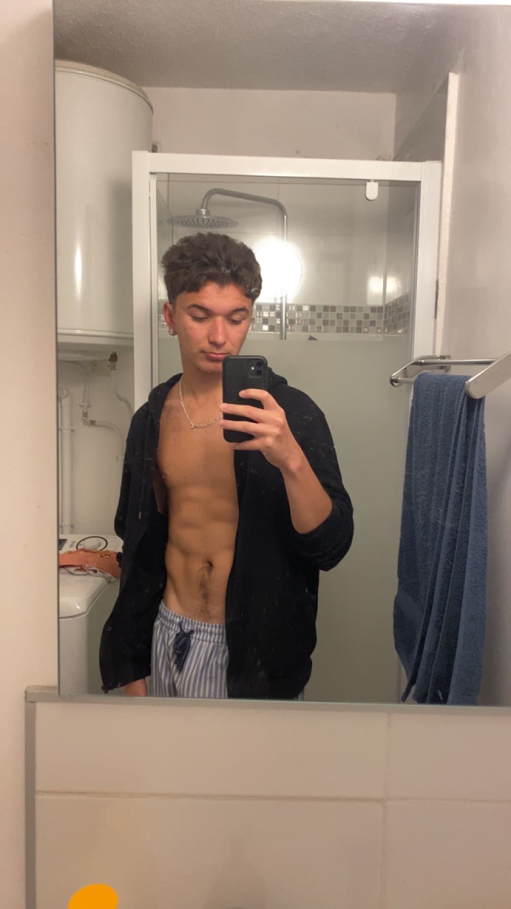 José - Rencontre célibataire à Schiers Profil de José, 20 ans, Rencontre célibataire à Schiers (Grisons)