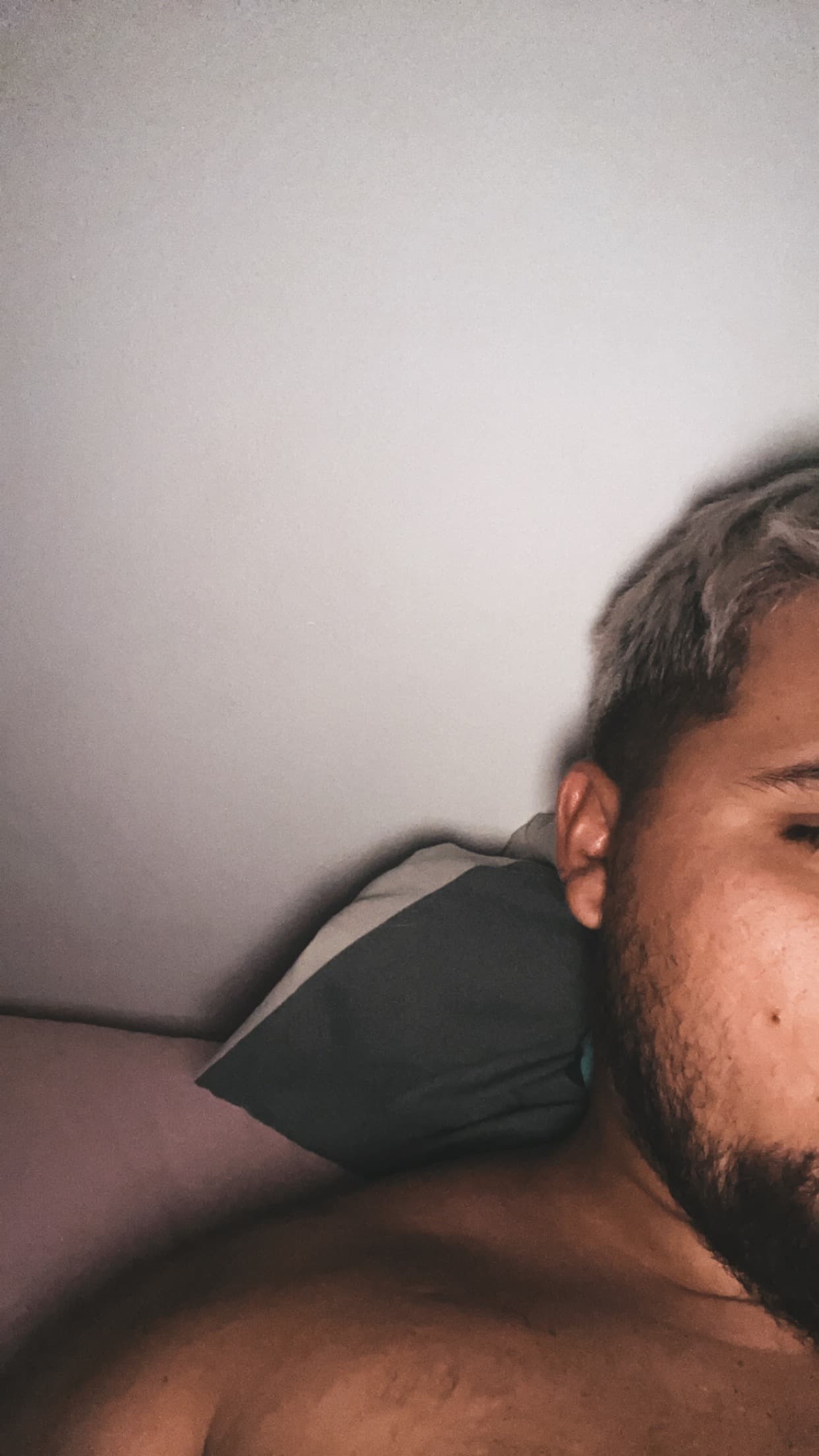 Léonce - Rencontre célibataire à Noflen BE Profil de Léonce, 22 ans, Rencontre célibataire à Noflen BE (Berne)