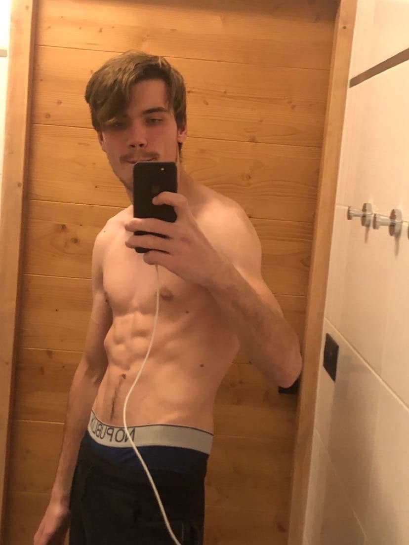 Taylor - Rencontre célibataire à Wiesenberg Profil de Taylor, 35 ans, Rencontre célibataire à Wiesenberg (Nidwald)