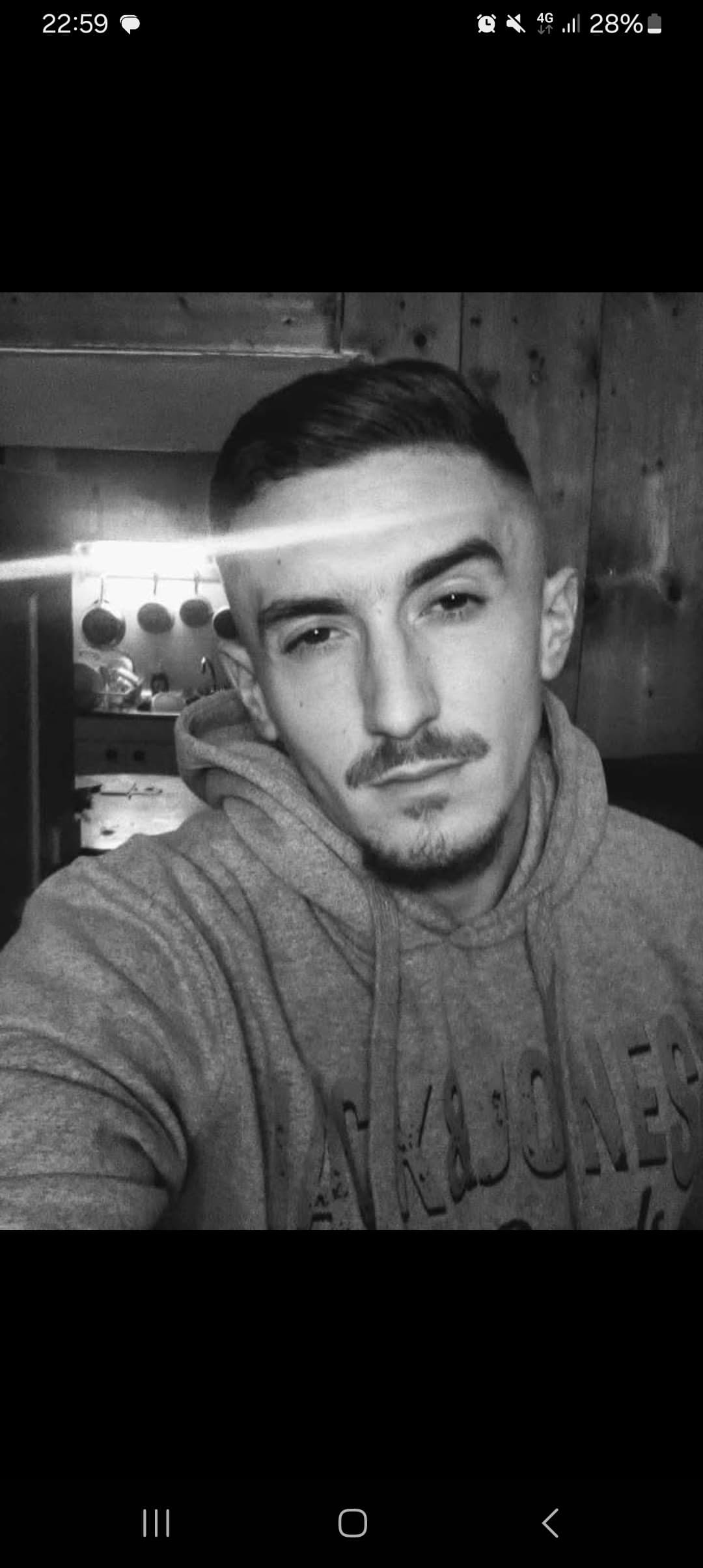 Giulian - Rencontre célibataire à Guarda Profil de Giulian, 41 ans, Rencontre célibataire à Guarda (Grisons)