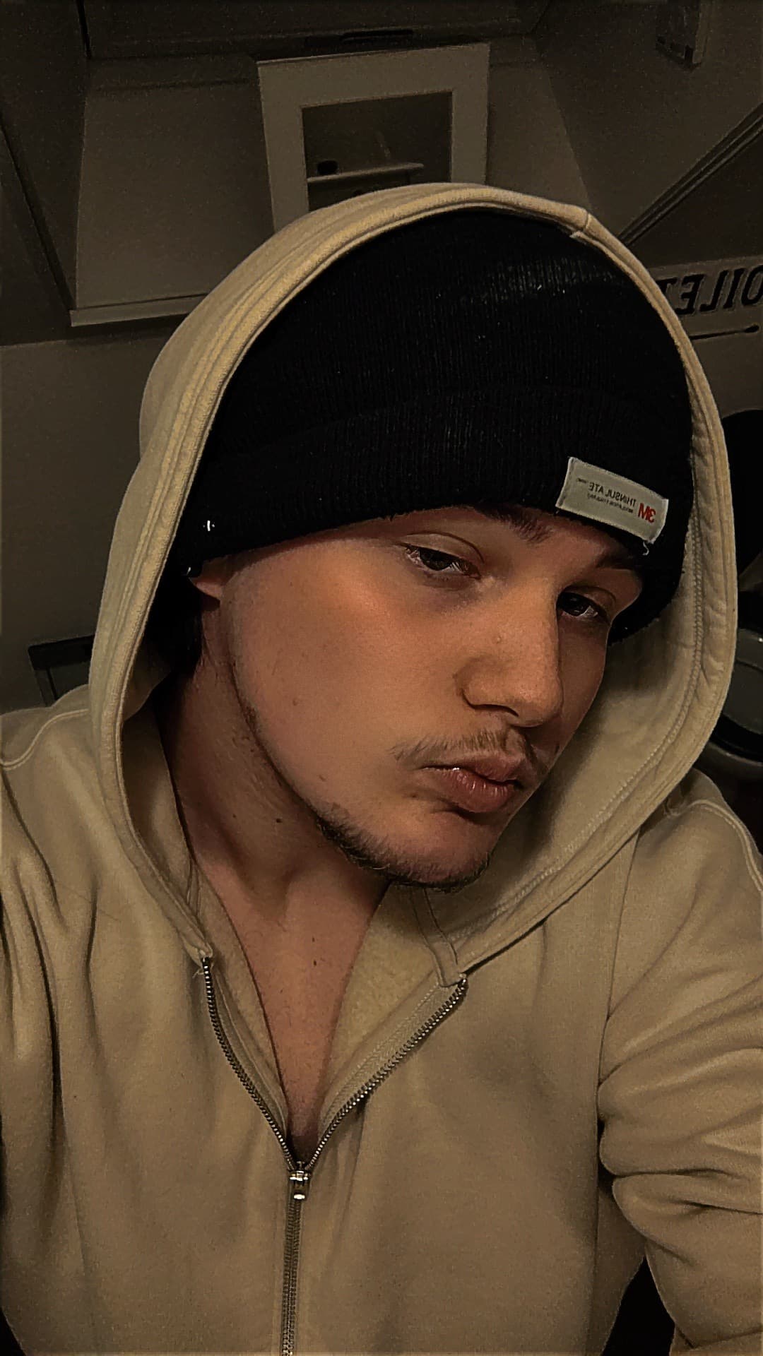 Tyno - Rencontre célibataire à Brienz BE Profil de Tyno, 39 ans, Rencontre célibataire à Brienz BE (Berne)