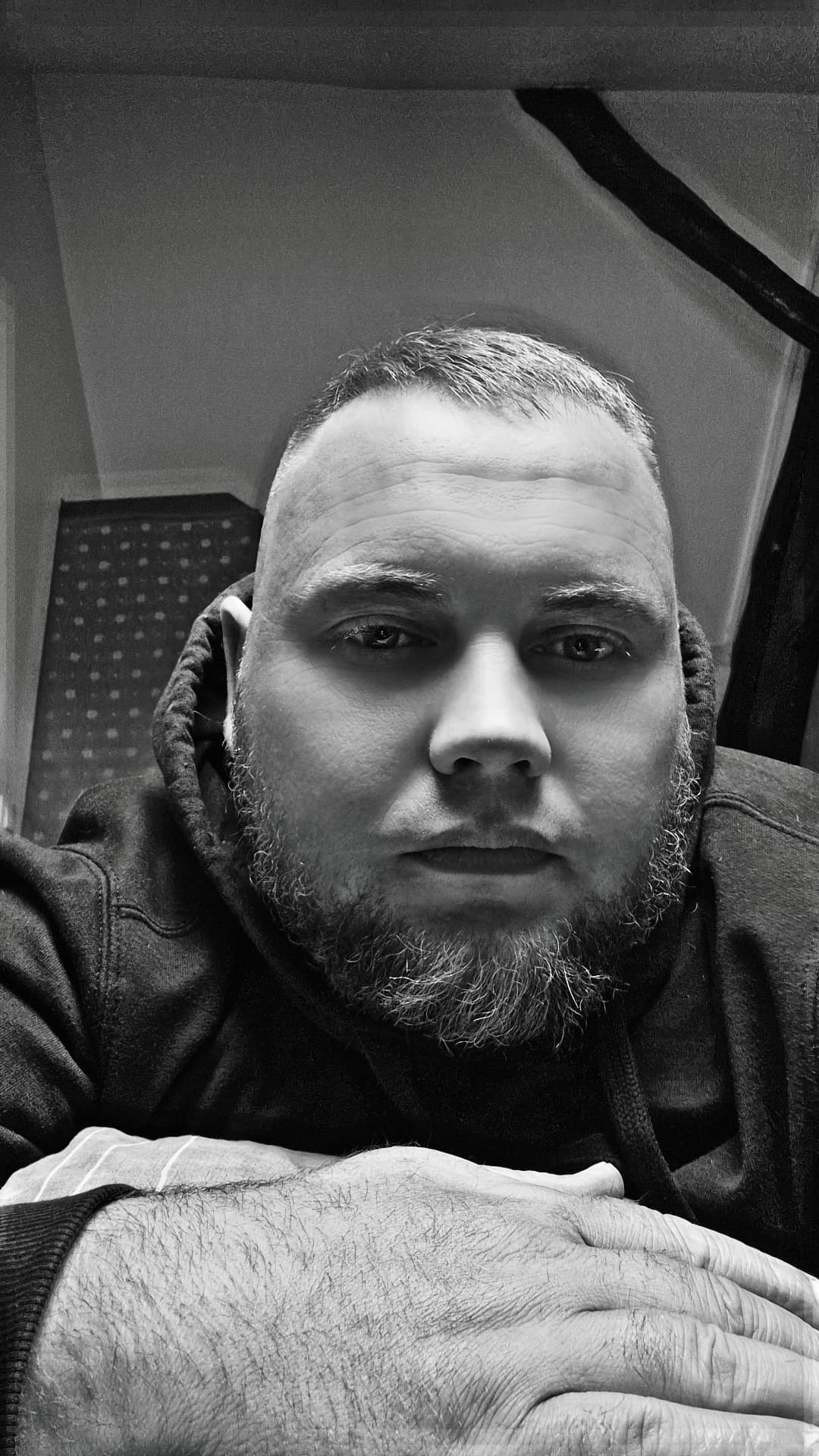 Mylo - Rencontre célibataire à Mathon Profil de Mylo, 51 ans, Rencontre célibataire à Mathon (Grisons)