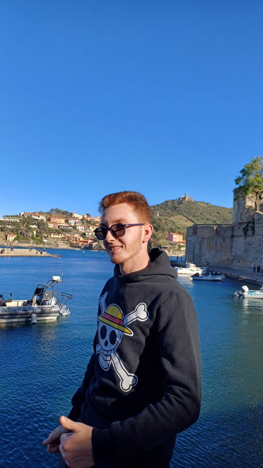 Milann - Rencontre célibataire à Pitasch Profil de Milann, 19 ans, Rencontre célibataire à Pitasch (Grisons)